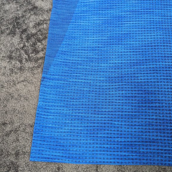 Under Armour Shirt Men Small Blue Lightweight Vanish Tee Short Sleeve Pullover - Picture 3 of 16